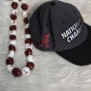 📣Alabama Crimson Tide 2010 National Championship Gray Hat 🧢 Kukui Nut Necklace